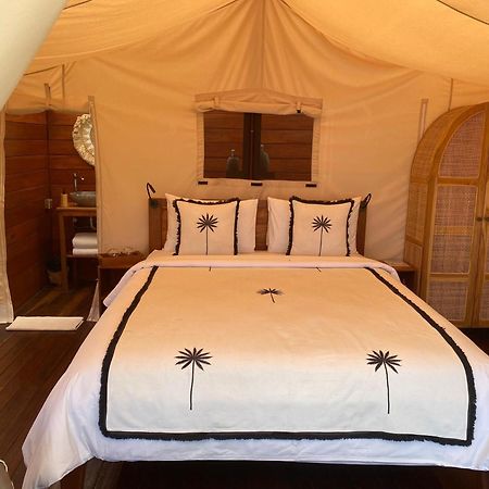 Отель Bali Cliff Glamping Seraya Экстерьер фото