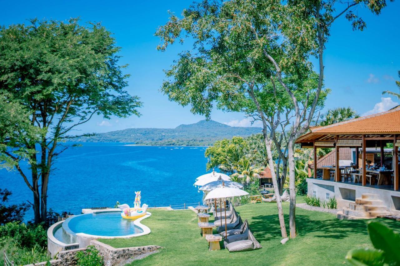 Отель Bali Cliff Glamping Seraya Экстерьер фото