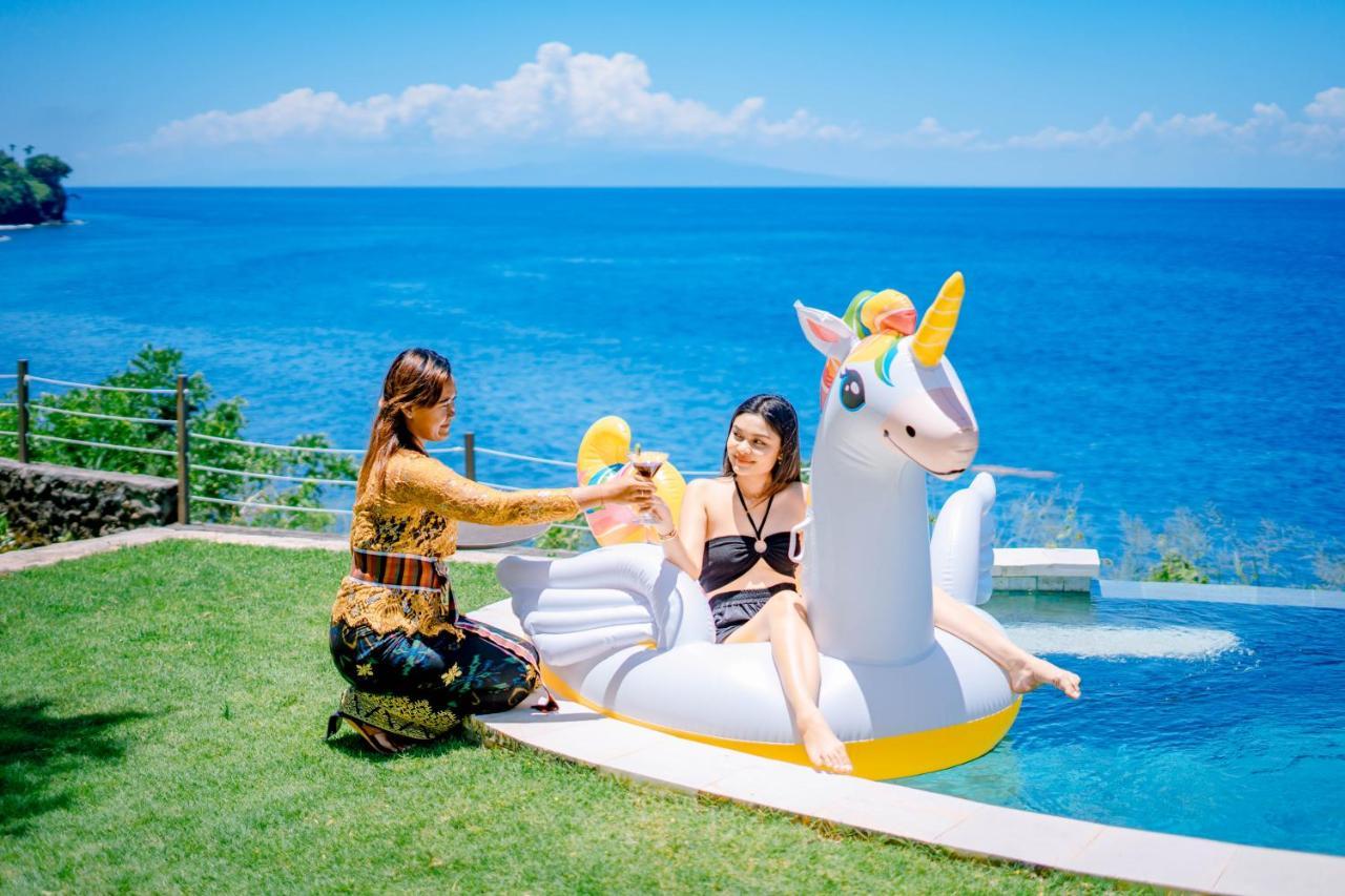 Отель Bali Cliff Glamping Seraya Экстерьер фото