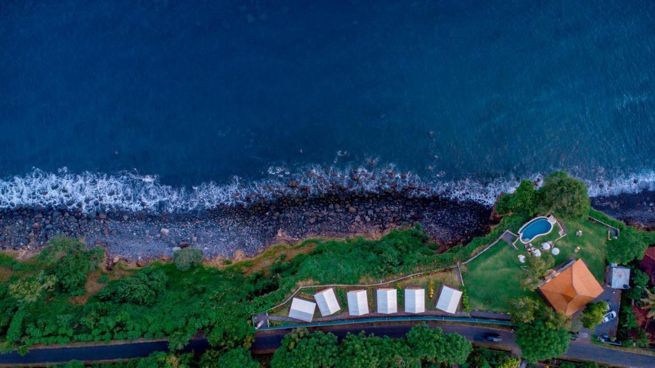 Отель Bali Cliff Glamping Seraya Экстерьер фото