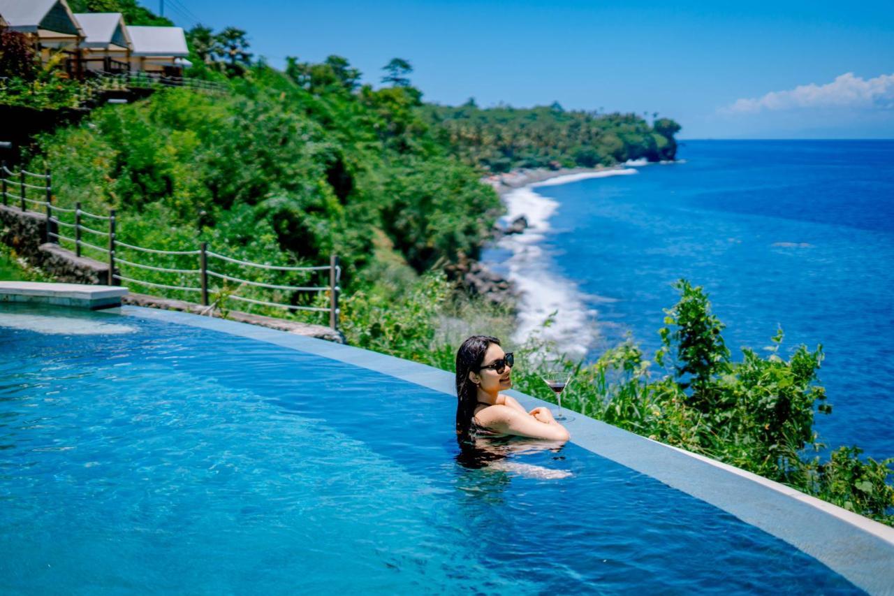Отель Bali Cliff Glamping Seraya Экстерьер фото