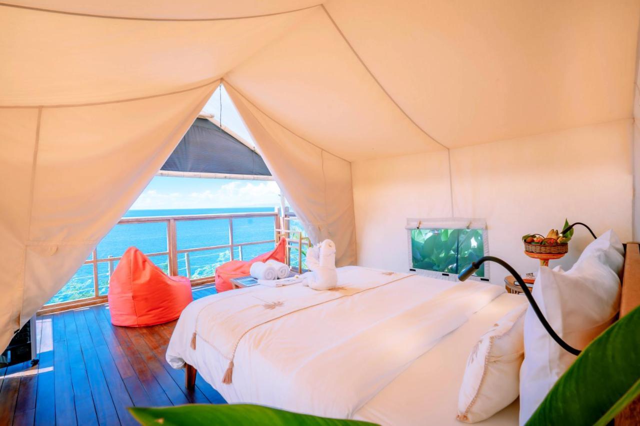Отель Bali Cliff Glamping Seraya Экстерьер фото