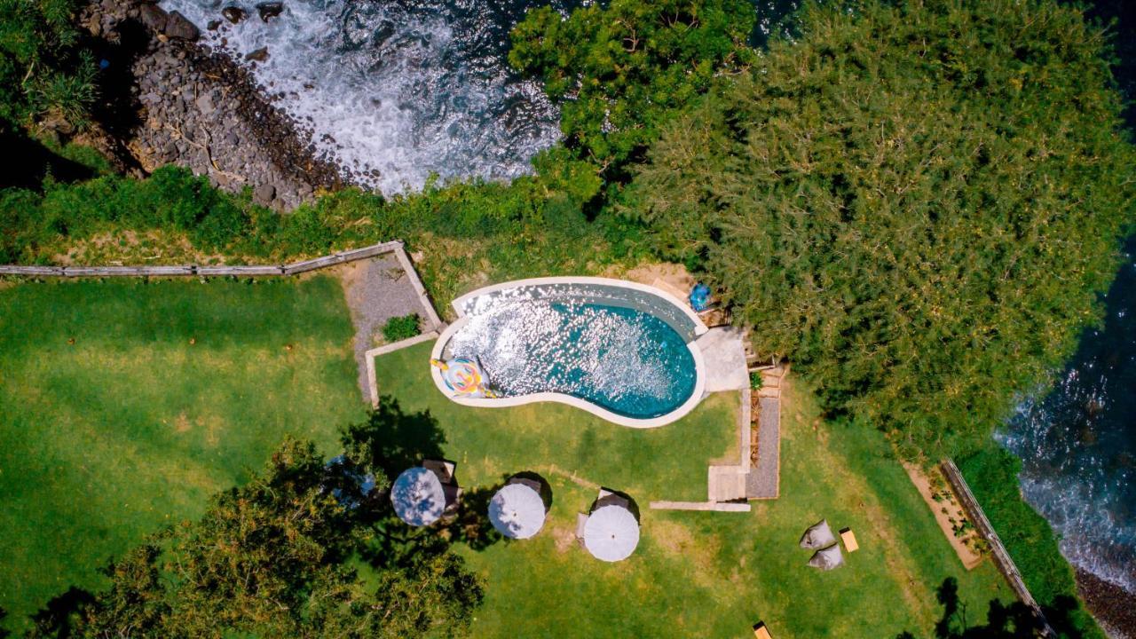 Отель Bali Cliff Glamping Seraya Экстерьер фото