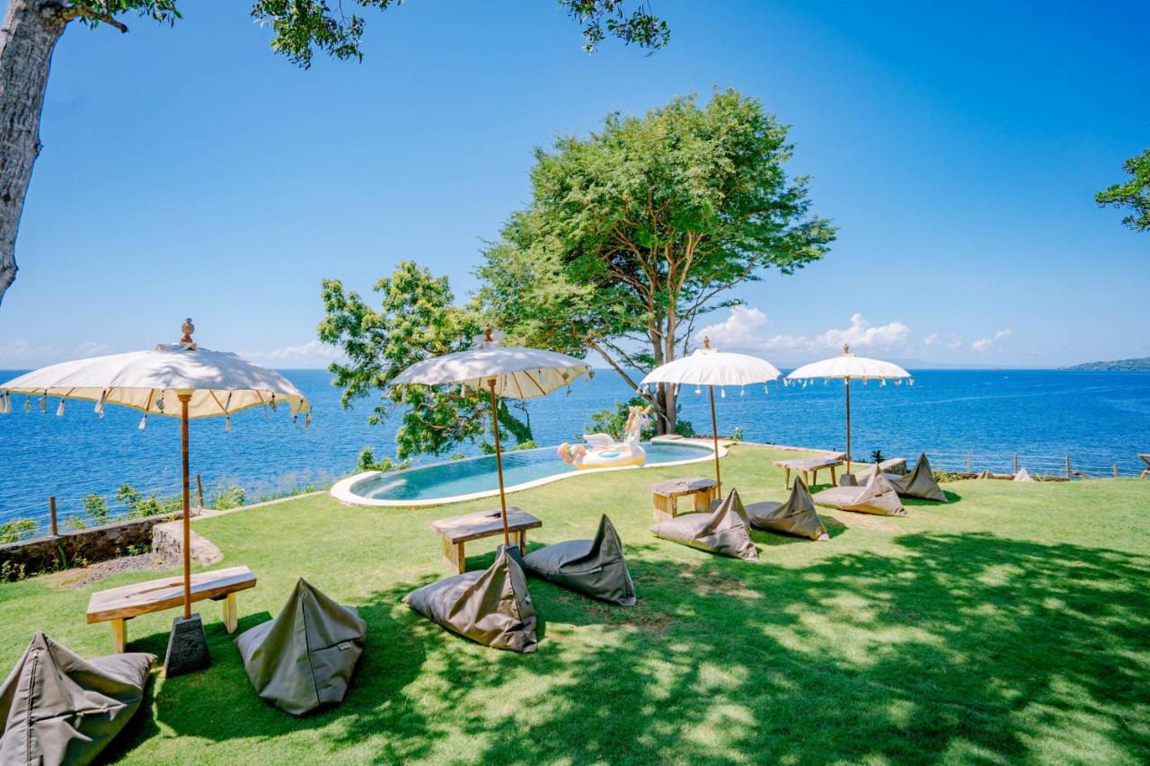 Отель Bali Cliff Glamping Seraya Экстерьер фото