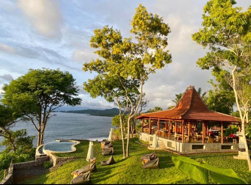 Отель Bali Cliff Glamping Seraya Экстерьер фото