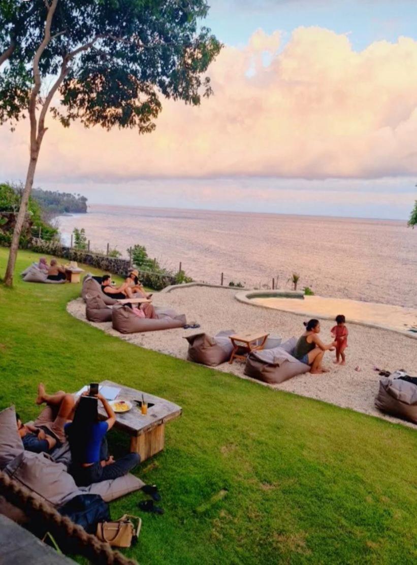 Отель Bali Cliff Glamping Seraya Экстерьер фото