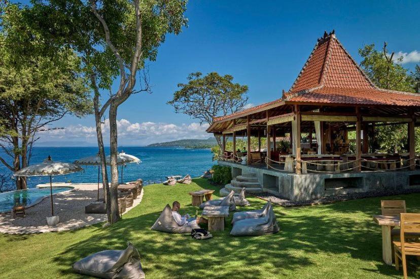Отель Bali Cliff Glamping Seraya Экстерьер фото
